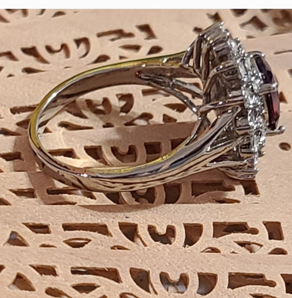Elegant Silver and Red Gemstone Ring Size 10 - Picture 2 of 15